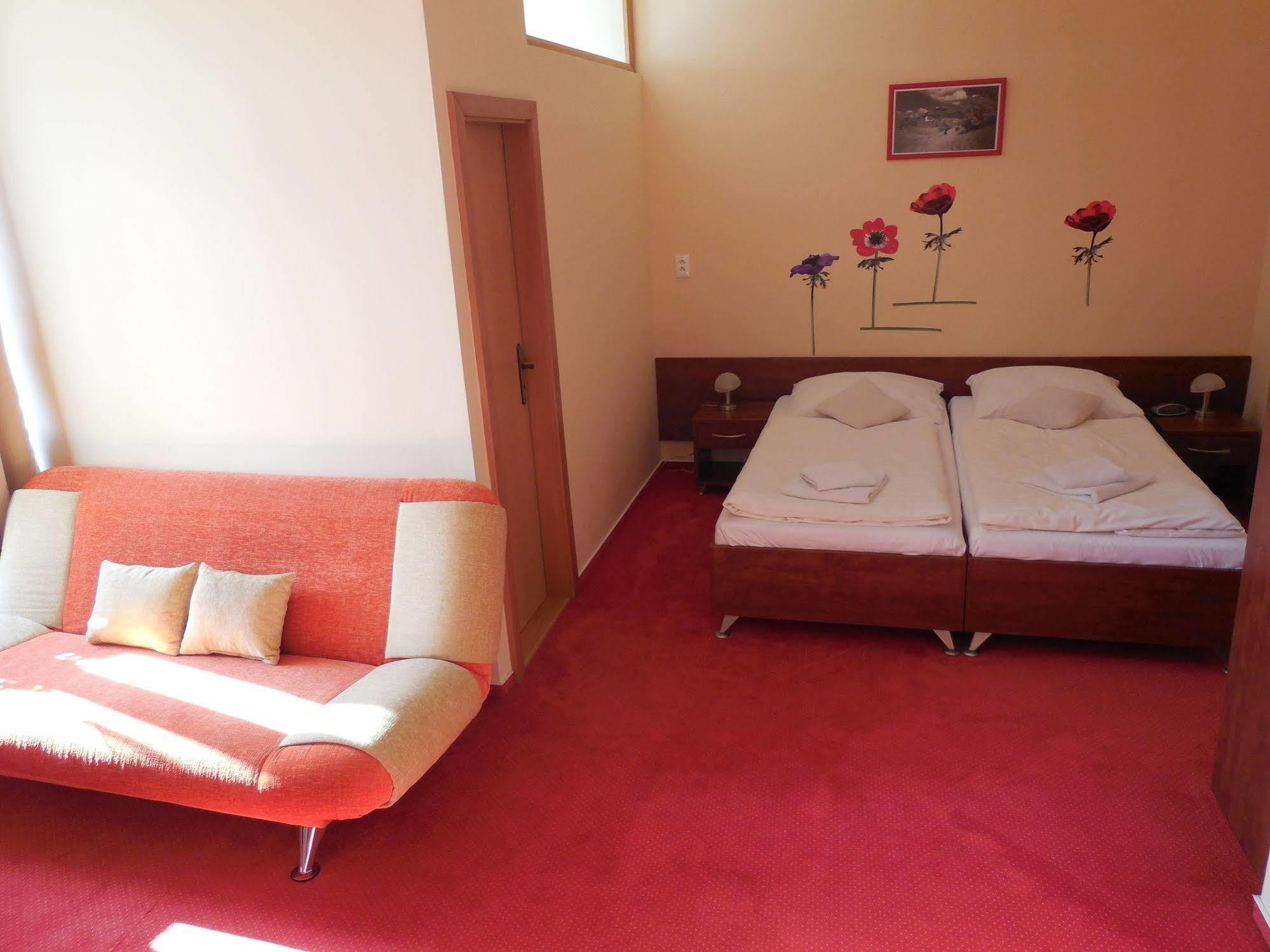 Penzion Hradbova Residence & Spa Koszyce Zewnętrze zdjęcie
